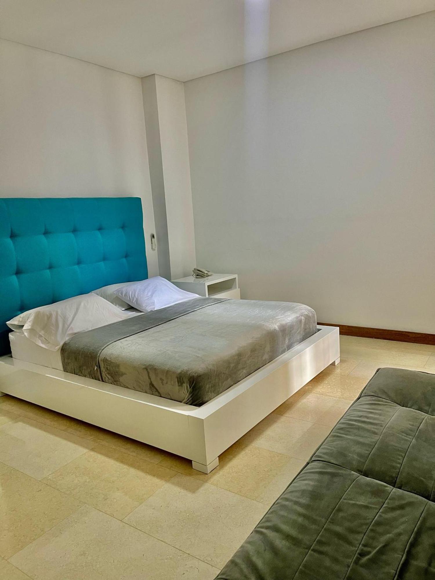 Hotel Cattaleya City Калі Екстер'єр фото